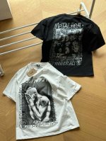 供120 Stussy X Metalheadz 联名款 Ss24 反光烫银Logo人物印花图案短袖T恤 男女同款 s~Xl 黑色 白色 原版260克纯棉精梳面