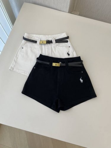 25新款 新款重工洗水定制面料 刺绣Logo牛仔短裤出货 采用进口牛仔棉面料 重工水洗 金属扣个性设计做工精细 柔软舒适 简洁时尚 经典爆款 定制三标五金配件