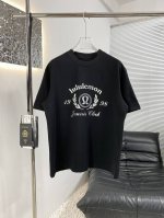 p90 lululemon露露乐蒙 2025新款T恤 爆款首选 采用高克重布料 洗完水260克 不缩水不变形 上身阔挺效果极佳 且舒适柔软质感十足 廊型版型穿着