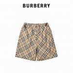 burberry 巴宝莉 格纹短裤 采用100%聚酯纤维，上身舒适透气。全部定位对格剪裁，每一块布用纯手工对格再剪裁，做一件会浪费2件的面料，非常废料！每个细节