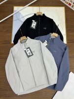 370，始祖鸟三色立领款冲锋衣全缝无压胶设计 高端版本2025秋冬新款鸟家拉绒软壳鸟冲锋衣小立领款式Arc'teryx 始祖鸟三色户外高品质刺绣Logo半领拉链
