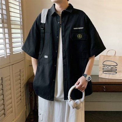 Stone Island 石头岛夏季海外官网纯色基础款肌理纹质感短袖衬衫 男女同款 Ins 抖音 微博各大网红博主纷纷上身 版型好看 上身有型 修饰完美身形 精
