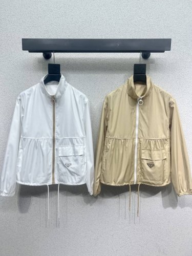 p家风衣外套 开模定制五金配件 版型超赞 上身完美百搭款 高品质 两色 尺码Sml