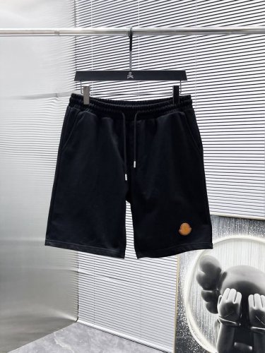 蒙口 Moncler 2025夏季新款 短裤 休闲裤 高端版本 专柜定制面料 透气舒适度高 细节无可挑剔 品牌元素设计理念 体现高品质 手感细腻柔软 呈现休闲裁