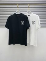 lv2025新款原单男士休闲打底短袖T恤！高端定制 高版本 时尚百搭爆款宽松版型原版进口420克双股纯棉面料 螺纹袖口.领口衣摆 手感超柔软细腻 穿着亲肤舒适