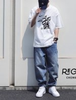 上新！元素碰撞，别致心情！夏季新款Nike 耐克皮卡丘联名款短袖T恤。 高密针织圆领设计，平整简约！亲肤透爽！面料的柔软性舒适性无可挑剔！男女均可驾驭，打破性别