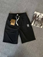 Burberry 巴宝莉速干冰丝短裤运动，休闲，跑步健身，速干冰丝短裤！ 男女都可穿！ 四面弹速干冰丝面料，快干、轻便耐磨透气性高，带给您舒适的贴身感，简直夏天