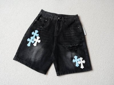 Chrome Hearts 24S S 黑色皮标十字架破洞牛仔短裤五分裤 货号 : 2068 - 颜色 水洗黑 - 尺码 S M L Xl 尺寸推荐 178Cm