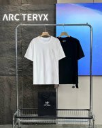 p110 arc'teryx 始祖鸟经典胸口徽标小刺绣本色Logo圆领情侣短袖T恤-顶级版本 采用官网一比一230G 双纱纯棉面料 真正的爽滑棉 透气不闷热 高