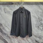 fendi芬迪男士衬衫 人工学立体裁剪，上身自然修身，纯棉竹纤维面料，工艺精致、大气。时尚感爆棚。诠释品牌前卫而时尚的潮流风格长袖衬衫。高端大气上档次。 颜色：