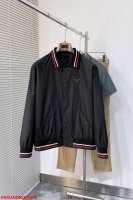 p460 高版本尺寸M-2Xl Pa Prada，再生尼龙功能性夹克 面料采用品牌标志性的再生尼龙环保材料，与原生尼龙一样具有高强度、耐磨性和耐用性，还具有一定