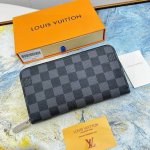 Lv长款黑格皮夹，时尚型男应该有的一款钱包 Louis Vuitton路易斯威登经典黑格钱包！非市面通货，随意对比！ 官网在售款，外贸工厂p出货！ 请让狠货说话
