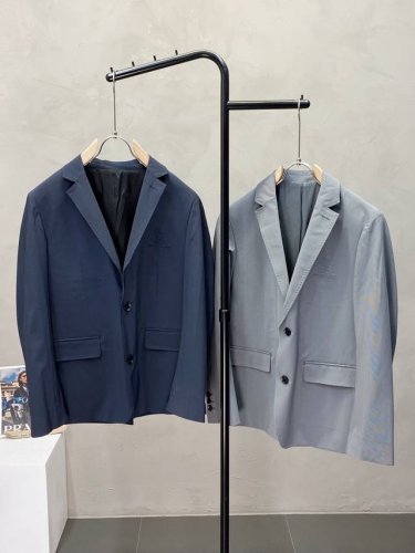 p460。Bc-Brunello Cucineli布鲁内洛库奇内利春秋新款便西。外贸公司订单 简约休闲西装外套，独家专供进口原版聚酯纤维面料，透气柔软保暖性很强