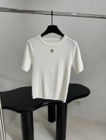 p270 小香新品羊毛套头衫 定织定染针织工艺 细腻条纹肌理 胸口品牌标识刺绣 修身版型修饰身材 最高品质推荐 ：黑色 白色 ：S M L