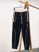 moncler 蒙口 2025Fw早秋新品 抽绳休闲卫裤 时尚系列 独特 抽绳休闲裤 订纱开始订染和订纺 国内某大厂出口日本 和供应几大顶级品牌的面料 手感软糯
