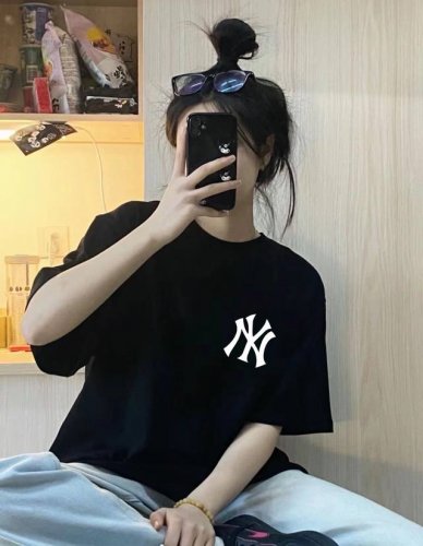 Mlb Yankees-Ny圆领短袖半袖T恤 面料采用260克纯棉双纱食毛面料 双线二本针压线 久洗不变形 原版定制三标 高端进口印花 随意水洗 情侣可穿 男女