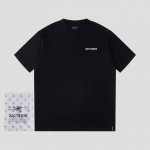 始祖鸟 Arc’Teryx 款号742-1 胸前印花 Logo短袖T恤 采用60支双股，实280克全棉面料。上身透气，绝不起球，手感柔软舒适，全衣平车走线立体剪
