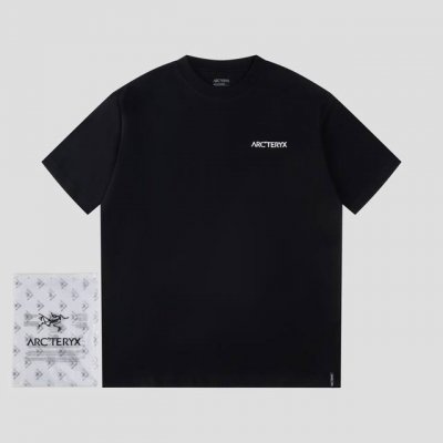 始祖鸟 Arc’Teryx 款号742-1 胸前印花 Logo短袖T恤 采用60支双股，实280克全棉面料。上身透气，绝不起球，手感柔软舒适，全衣平车走线立体剪