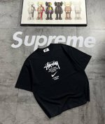 斯图西联名Nike系列 专柜款复古情侣 印花短袖T落肩袖 重磅280G精梳棉材质 透气舒适 版型宽松 进口外贸级专柜印花，随意搓洗不褪色不变形。 情侣款 男女同