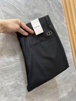 p260Dior/迪奥 2025春夏新品 三标齐全 九分裤 西裤 休闲裤 好货不用过多介绍 看细节 专柜码数：29-36 175/140上身32码