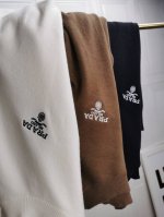 爆款推荐 Prada普拉达2025新款经典小标羊绒衫针织衫 高品质高版本原版面料 网红明星同款 定制针织羊绒面料 定制经典Logo刺绣工艺 手感非常舒服 超级百