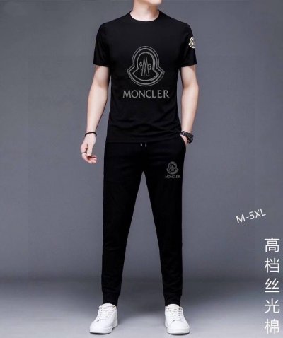 直 Moncler蒙口 胖子福音 2025官网同款.世界知名奢侈品牌.夏季男士 双丝光 高品质货套装 采用进口原单面料 ，当季时尚潮流款，百搭爆款。简洁大方，精