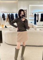 款号G25041274 Fend*新款高端定制 经典双Ff字母Logo提花修身显瘦弹力针织长袖针织衫上衣！ M码：胸围86，袖长64，衣长60