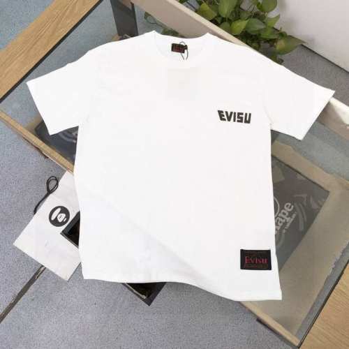 上新 款号：F621 2025新款Evisu福神达摩手指勋章图案字母印花休闲情侣圆领短袖T恤，经典永远不会过时、人手必备款，230G纯棉精梳棉不起球不起毛，上手