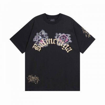 Balenciaga 巴黎世家2025 Ss 正面Tacky Tattoo艺术作品直喷印花右袖图案印花前后烫钻成衣磨烂做旧短袖T恤 本市场No.1的质量 真正天
