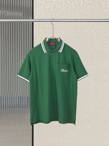 新款上架 古驰2025Ss翻领Polo衫 Gucci工艺，领子撞色撞色设计，左胸口袋刺绣字母工艺，扣子定制 Logo，细节感超满，采用高密度 240G珠地布制成