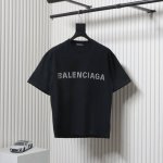 balenciaga 巴黎世家 25Ss 珍珠字母短袖T恤 面料采用定制240G 26支特滑双股精棉平纹高密无尘全棉布料。前幅高密度加厚，走线平整，代工品质，全