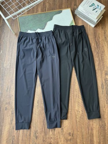 迪桑特夏季男士速干长裤，是夏季运动休闲的优质之选。具备出色的透气速干性能，能快速蒸发排汗，让身体保持干爽。面料柔软光滑、亲肤舒适，且多为四面弹材质，抗皱免熨烫，