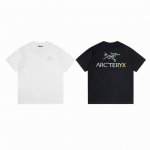 款M318 始祖鸟短袖 始祖鸟Arcteryx 鸟家潮牌 夏季新品双面印花圆领短袖T恤，后背彩色鸟印花图案，220G亲肤纯棉，舒适有型，胸前与后背品牌Logo标