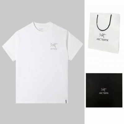 Arc Teryx始祖鸟Arc印花短袖 采用32支双纱 280克纯棉面料 胸前小鸟标志高端工艺印花 后背五只小鸟围绕 上身透气 绝不起球 手感柔软舒适 全衣平车