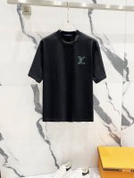 Louisvuitton路易威登320克圆领短袖T恤 简约领口刺绣字母Logo设计微标工艺 官方同步 1:1原版开模 时尚个性 百搭潮流 纯原品质 原版洗水面料