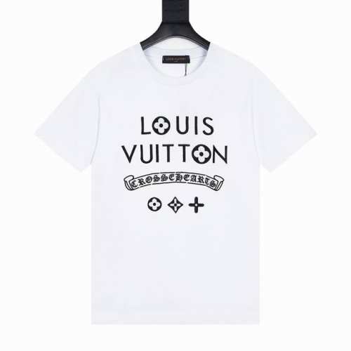 款号Y728 Chrome Hearts X Louis Vuittons 联名限量款短袖T恤秀场限定。克罗心跟Lv两个奢饰品牌首次合作，轰动了整个奢饰界，也是