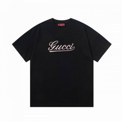 隔天到 Gucci 古驰 音符签名双G字母印花 Logo标识精致升级 原版面料 官方同款 短袖T恤 定制 同缸染面料 手感非常舒服 春夏最新版本 颜色: 黑色