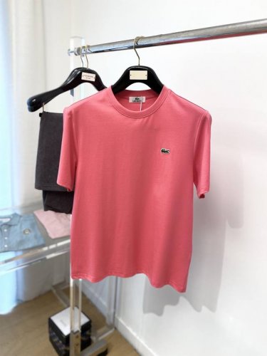 lacoste、2025最新款短袖T恤，帅气时尚，胸前精致刺绣图案Logo，简约百搭款。面料棉 不仅挺括，保持潮流的廓形，又穿着舒适，纱织更细腻，码数M-3Xl