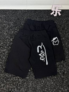 福神Evisu倒钩涂鸦海鸥短裤五分裤休闲男女裤子男女同款 - 还在为夏日穿搭烦恼 福神男士短裤闪亮登场 绝对是你出街吸睛的不二之选 福神标志性的海鸥元素 印花工