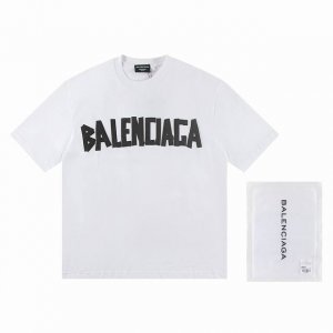 高版本Balenciaga 巴黎世家 发泡字母印花短袖 对色定染面料 字母采用发泡立体工艺 超精细平网印花工艺 对位定点印花 采用细致纱网材质做网板 定染纯棉面