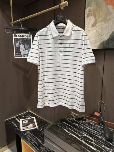 p230 Ysl25S春夏男士条纹Polo 胸前标志性Logo徽标 整体非常的轻商务休闲！！上身轻盈舒适顺滑 到手绝对让你觉得物有所值的一件单品！！！码数M-3