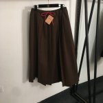 款号20252288 Miumi*新款 Logo刺绣贴布 条纹抽绳高腰A字半裙，咖色，Sml， M码；腰围72弹力，长86