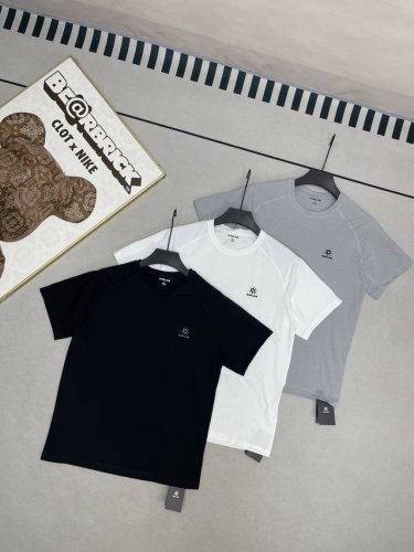 kailas 凯乐石 Motuss Crew男子圆领弹力短袖T恤速干户外刺绣Logo 石家四季款弹力速干短袖T恤，喜欢健身跑步的兄弟们不要错过了，弹力速干面料，