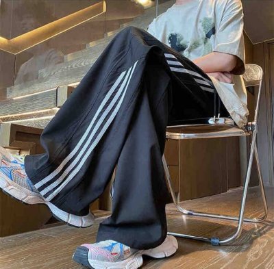 新款 夏季阿迪达斯Adidas 三条杠长裤冰丝四面弹情侣款长裤夏季百搭修身垂感休闲运动长裤！ ~抗菌速干面料柔软舒适垂感十足四面弹！ ~三条杠拼接设计 舒适透气