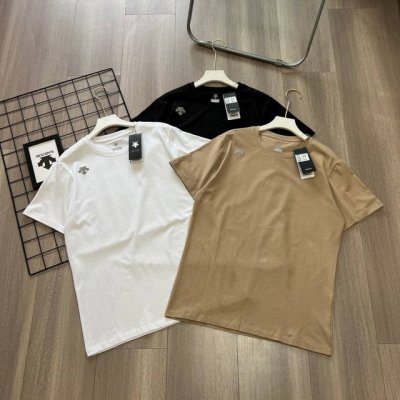 主图+细节！ Descente 迪桑特三色2025年新款科技棉感后背印花圆领短袖T恤 高端户外品牌，东西也着实不错，很有特点，超级舒适！品质很到位，采用科技冷感