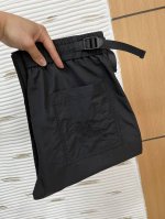 爆款出货 巴宝莉 男士精品休闲裤 顶级面料休闲裤，最新款上身版型无敌正！ 绝对可以闭眼收的一款 此款裤子非常百搭，弹力腰围,日常上班 户外运动都可以穿着，是时尚