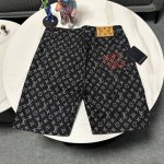 Lv路易威登 牛仔裤 修身剪裁 面料带弹力 重洗水 颜色超正 后口袋钢印水印图案 颜色：图片色 码数：M-Xxl