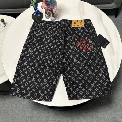 Lv路易威登 牛仔裤 修身剪裁 面料带弹力 重洗水 颜色超正 后口袋钢印水印图案 颜色：图片色 码数：M-Xxl