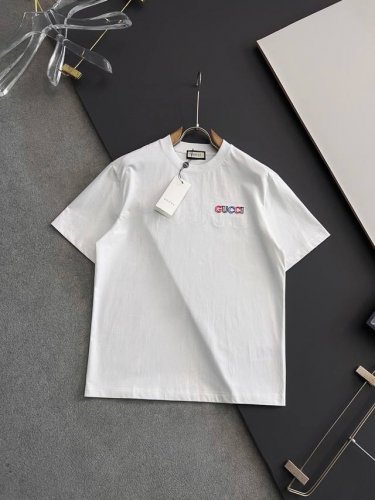 2025独家 新品 Gucc*爆款 美国杜邦公司所罗纳面料黑科技 爆款现货春夏短袖 简约基础衣橱神器 休闲百搭必备款 做工走线质感一流 两色推荐 修身版型 码数