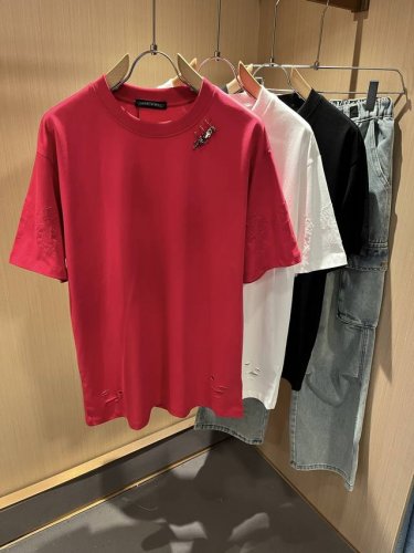chrome Hear*S 克*心 2025春夏新品男女同款破洞限量版克*心短袖T恤，墙裂推荐！时尚傲娇的Chrome Hear*S，被全世界宠幸着。2025S